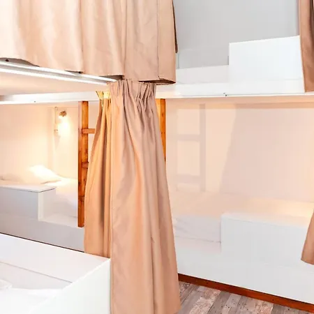 The Harbour Private Cabins And بروتاراس