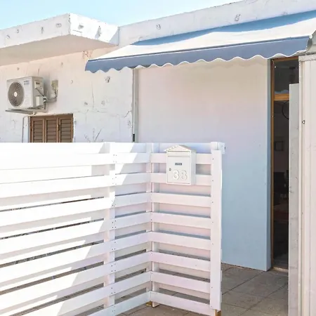 بيت شباب The Harbour Private Cabins And *