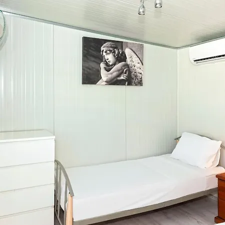 The Harbour Private Cabins And بيت شباب بروتاراس