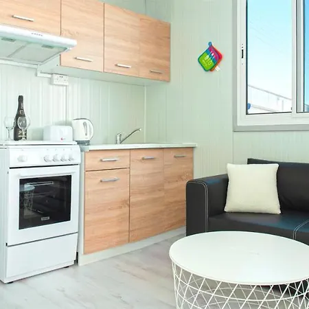 بيت شباب The Harbour Private Cabins And *