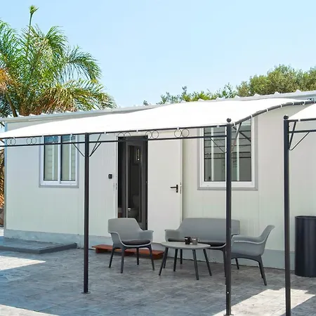 The Harbour Private Cabins And * بروتاراس