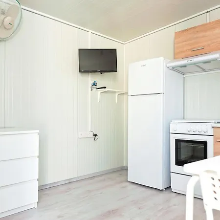 بيت شباب The Harbour Private Cabins And *